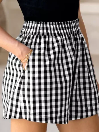 Women’s Chic Gingham Print Smocked Shorts – Cupshe